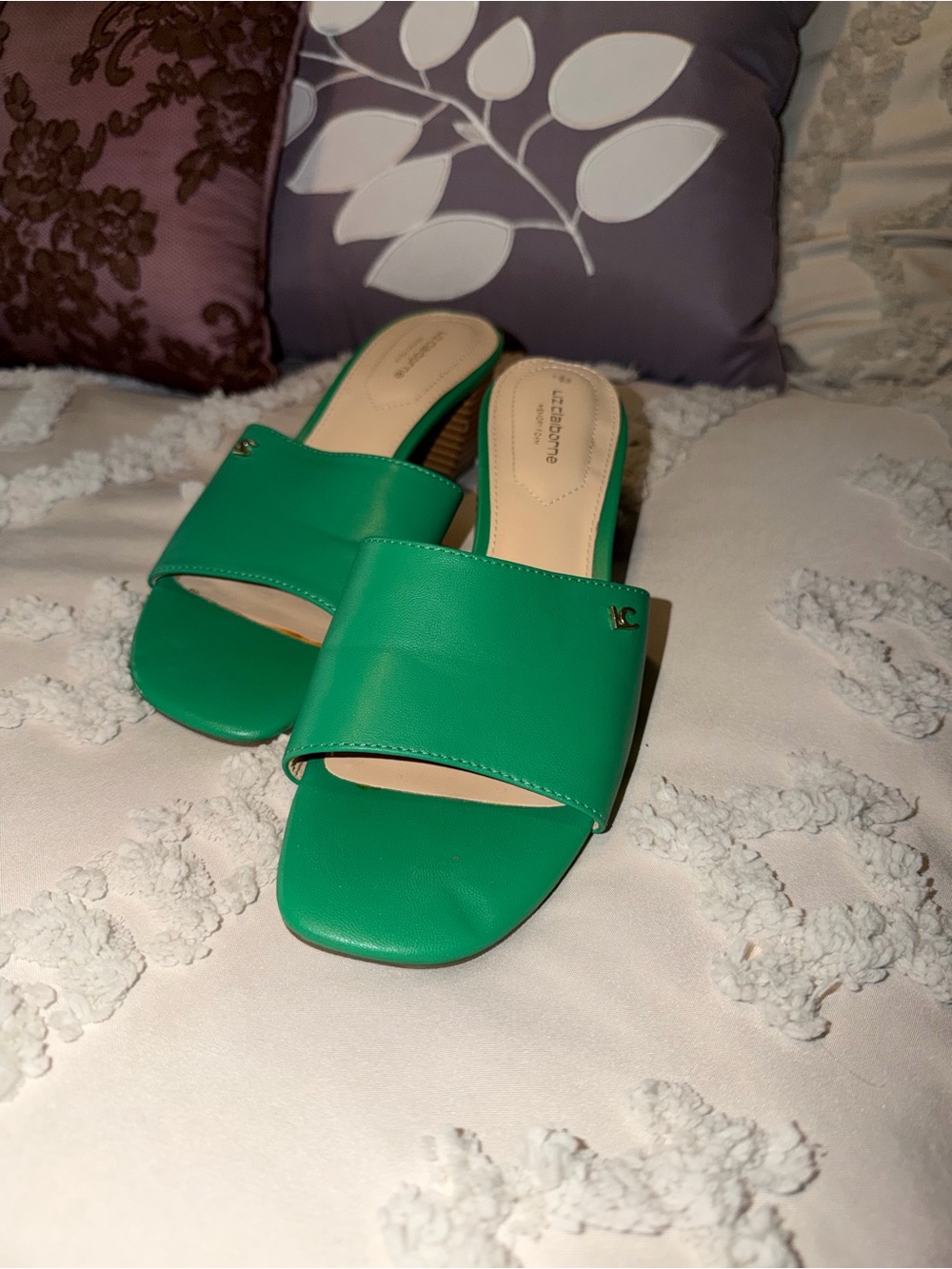 Liz Claiborne Green Slide Mules